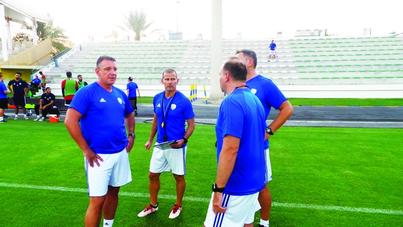 "رازوفيتش خلال تجمع الفريق الأول | البيان"
