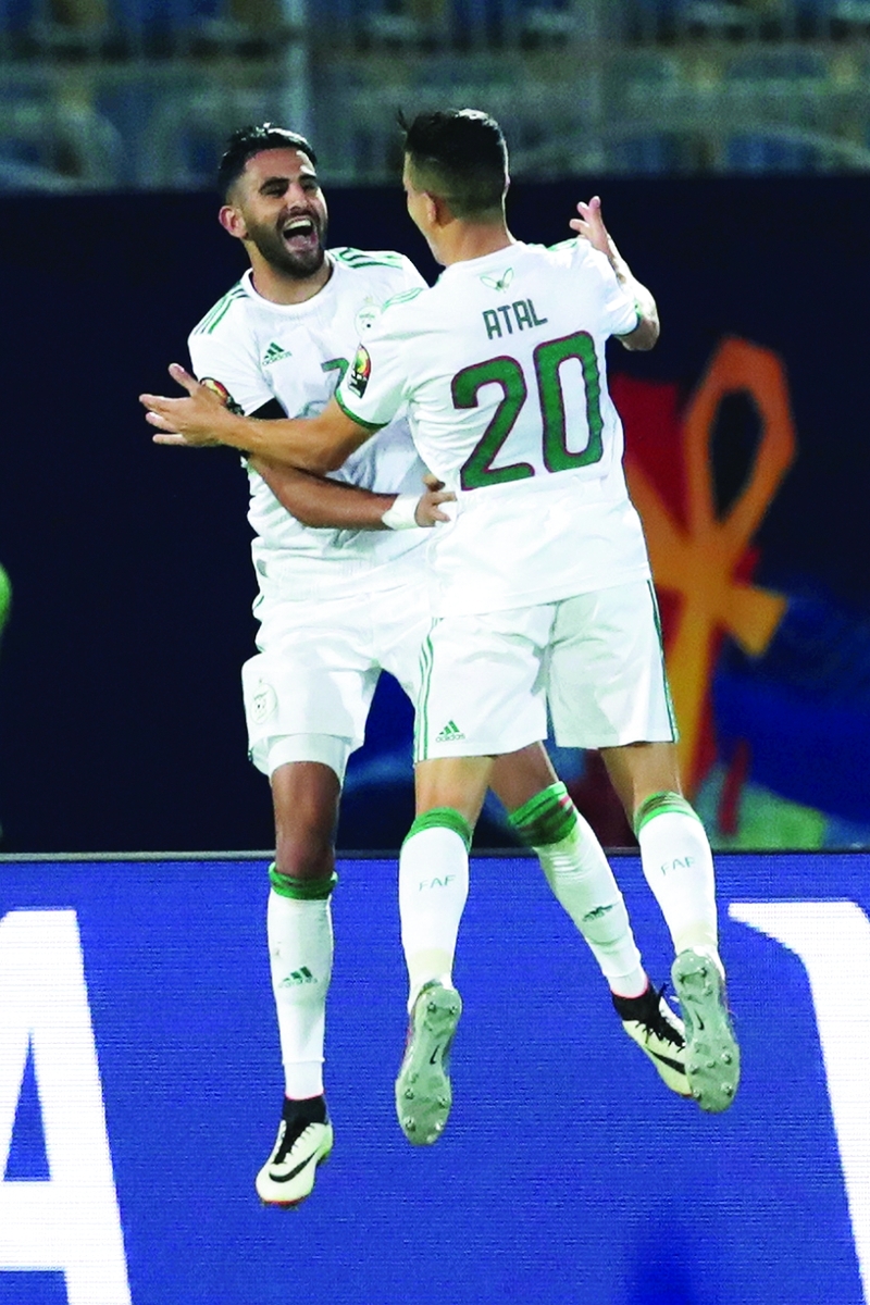 "رياض محرز يتألق مع المنتخب الجزائري ويقترب من لقب الأفضل في أفريقيا | أ ب"