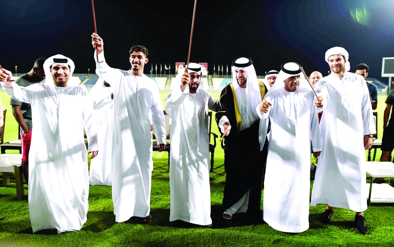 "كوندي محتفلاً بزفافه على الطريقة الإماراتية | البيان"