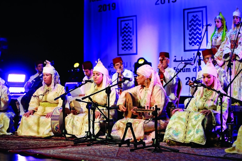 نهارات أصيلة ولياليها أغنيات للأرض والإنسان