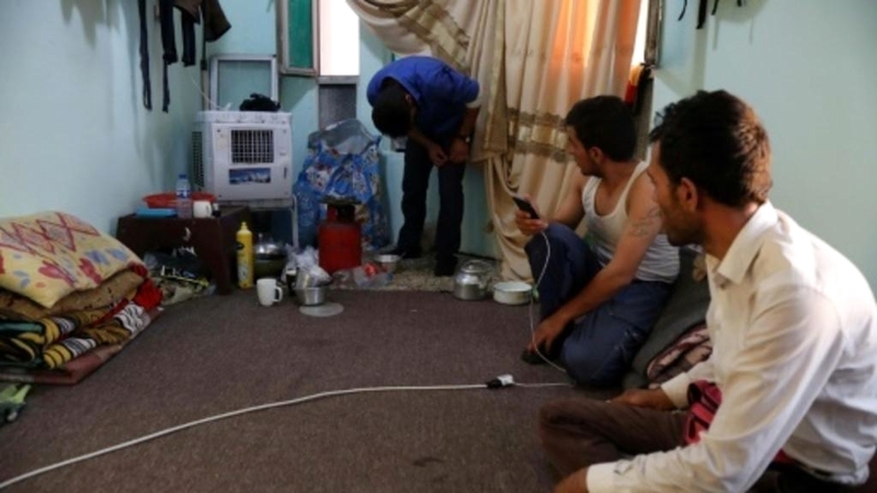 ضغط العقوبات يدفع إيرانيين للبحث عن عمل في كردستان العراق