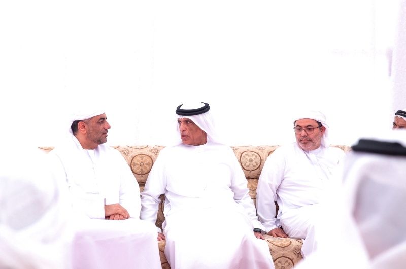 حاكم رأس الخيمة يعزّي في وفاة سمية عبدالله علوان
