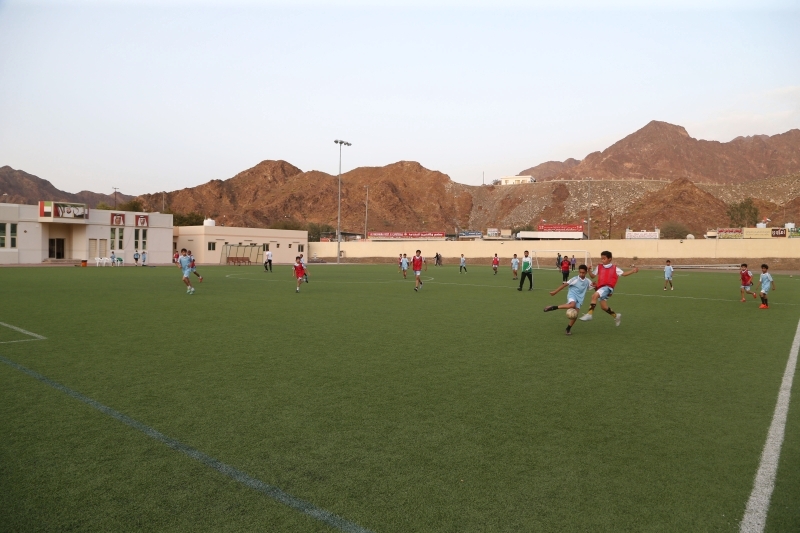 "المراحل السنية تخوض تدريباتها بملاعب ترتان | تصوير: زيشان أحمد"