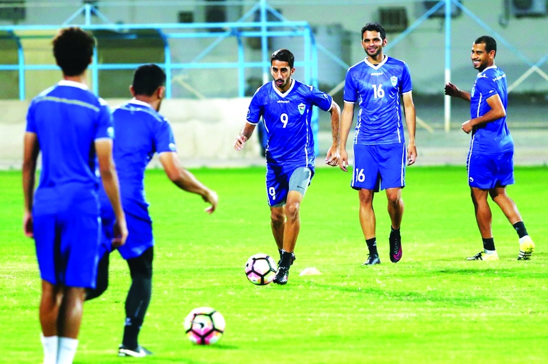 "من تدريبات سابقة لفريق دبا | البيان"