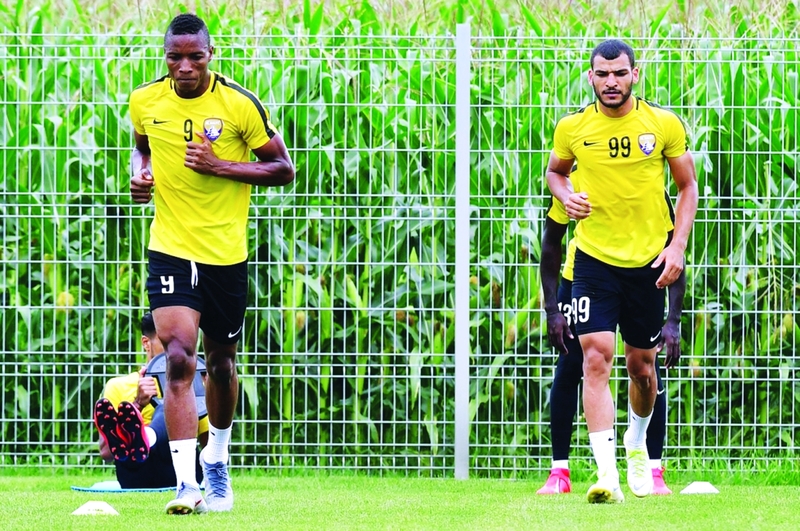 "من تدريبات العين في المعسكر الخارجي | من المصدر"