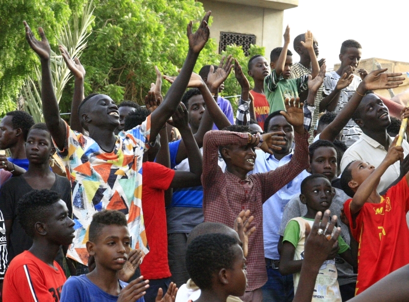 السودان يشكّل «مجلس السيادة» لقيادة المرحلة الانتقالية