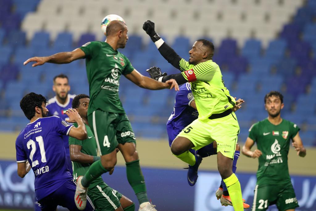 "جانب من المباراة"