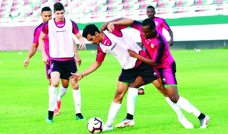 "من تدريبات فريق الإمارات استعداداً لدوري الأولى | البيان"