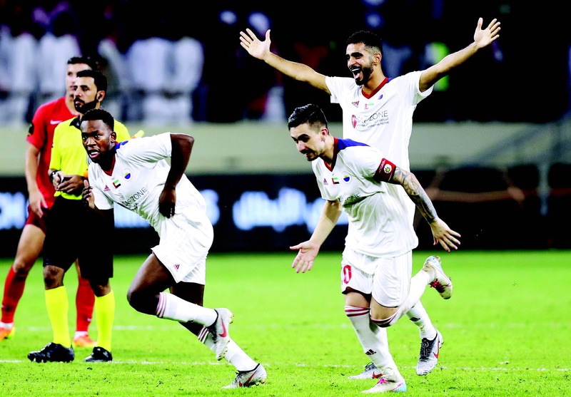 "لاعبو الشارقة وفرحة الفوز بالسوبر | البيان"