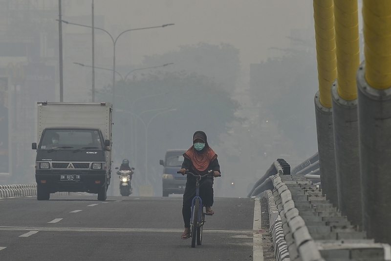 الحرائق تحرم 1.7 مليون طالب من الدراسة في ماليزيا