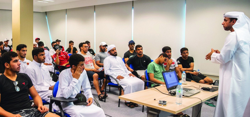 "فهد علي يتحدث إلى أبطال الجوجيتسو | البيان"