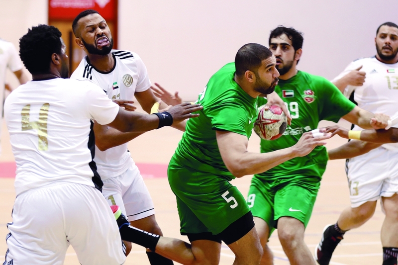 "شباب الأهلي يجتاز الجزيرة | البيان"
