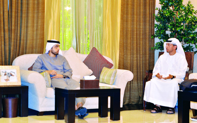 "محمد بن مكتوم مع قيس الظالعي | البيان"