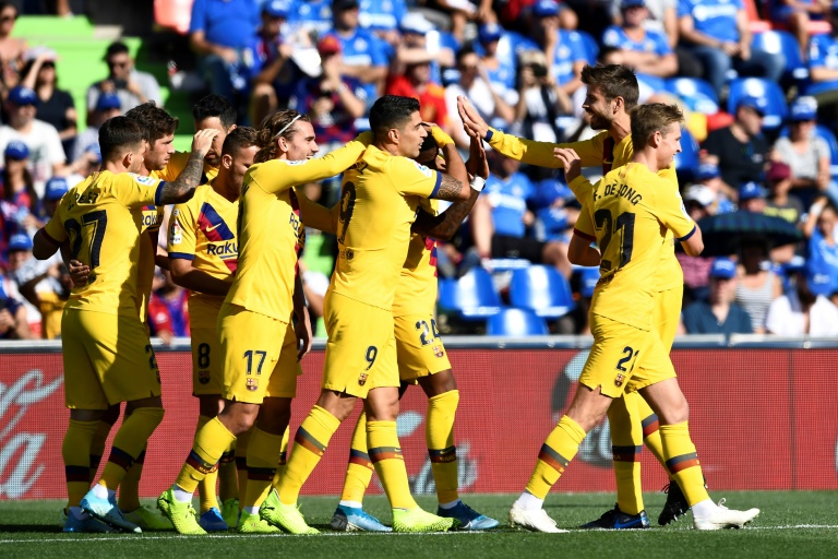 برشلونة يسقط خيتافي بثنائية
