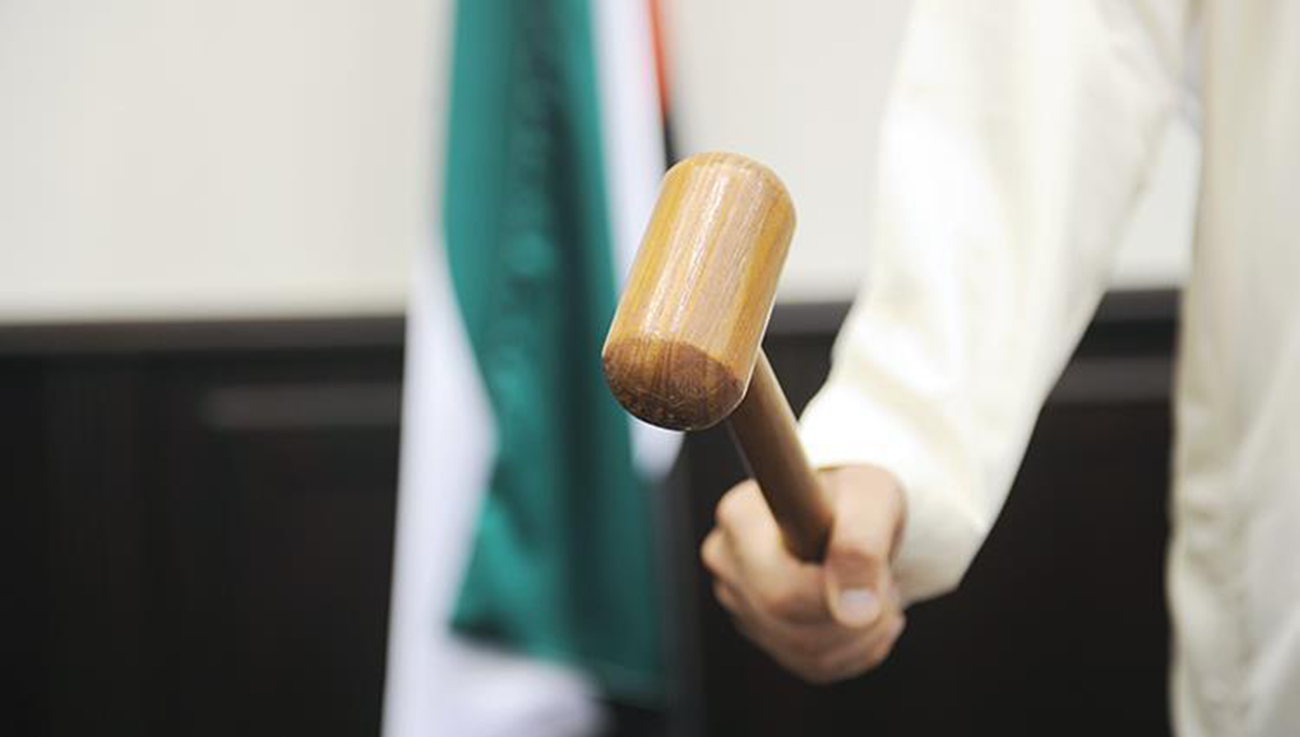 الحكم ضد 3 متهمين في قضية اختلاسات المرور بخورفكان