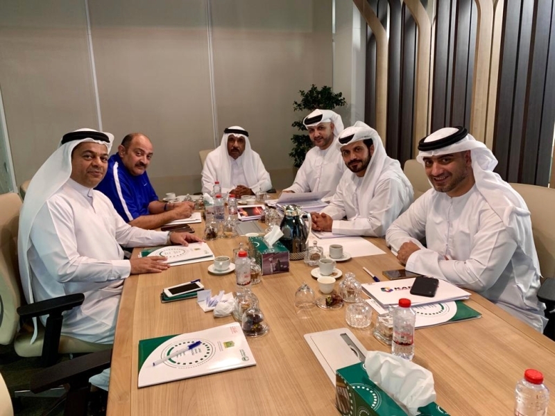 "جانب من اجتماع مجلس الإدارة | البيان"