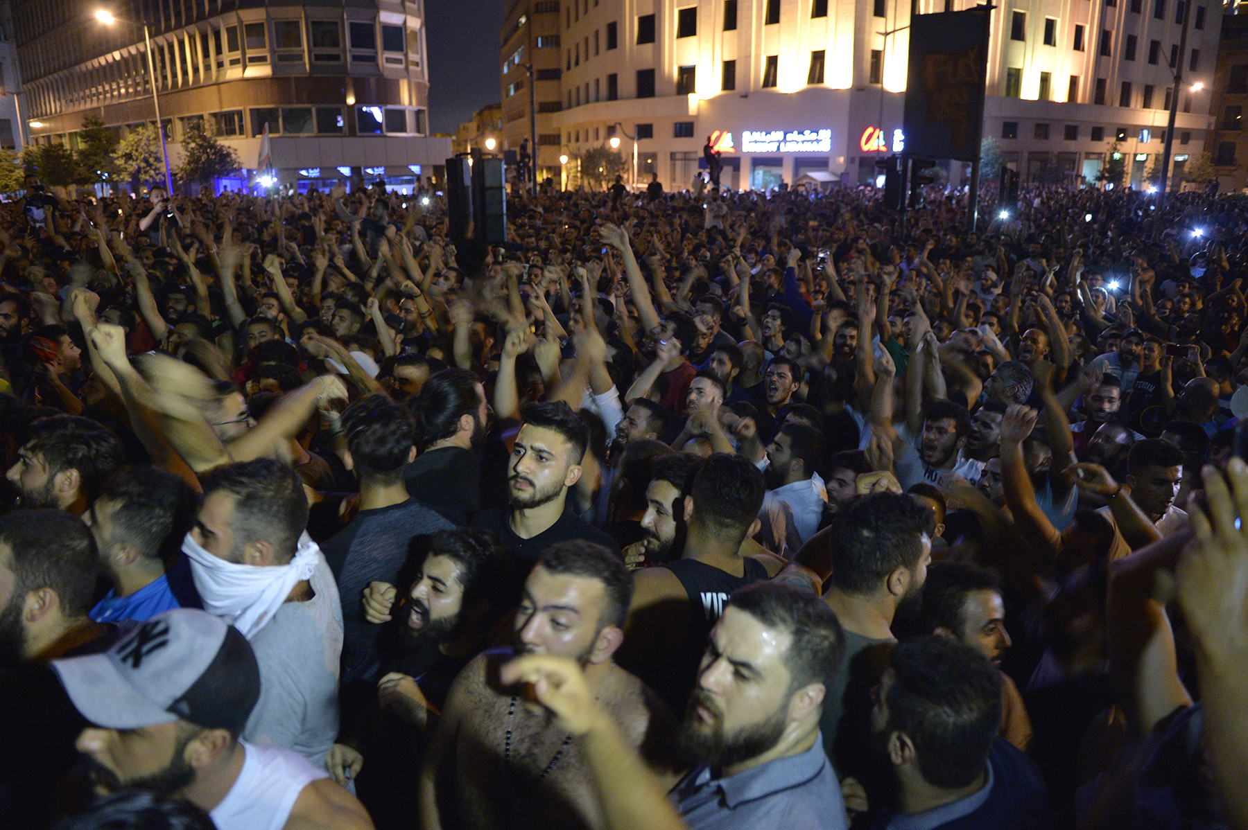 إغلاق المدارس والجامعات في لبنان