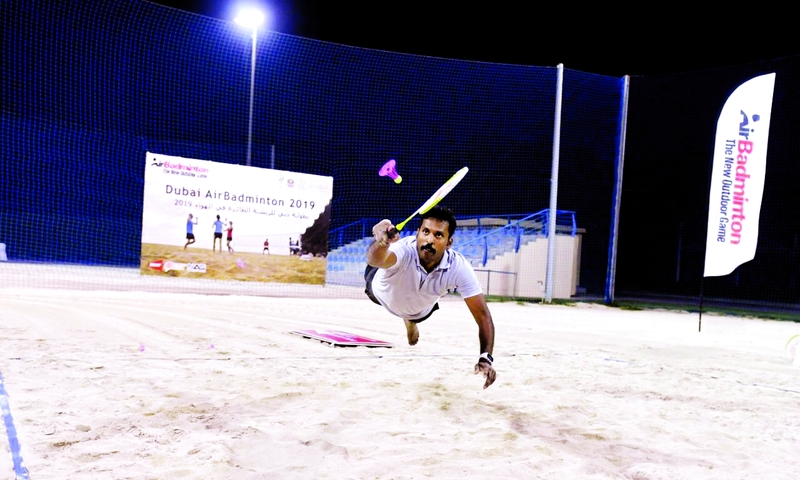 "منافسات الريشة الطائرة في الهواء بدبي | البيان"