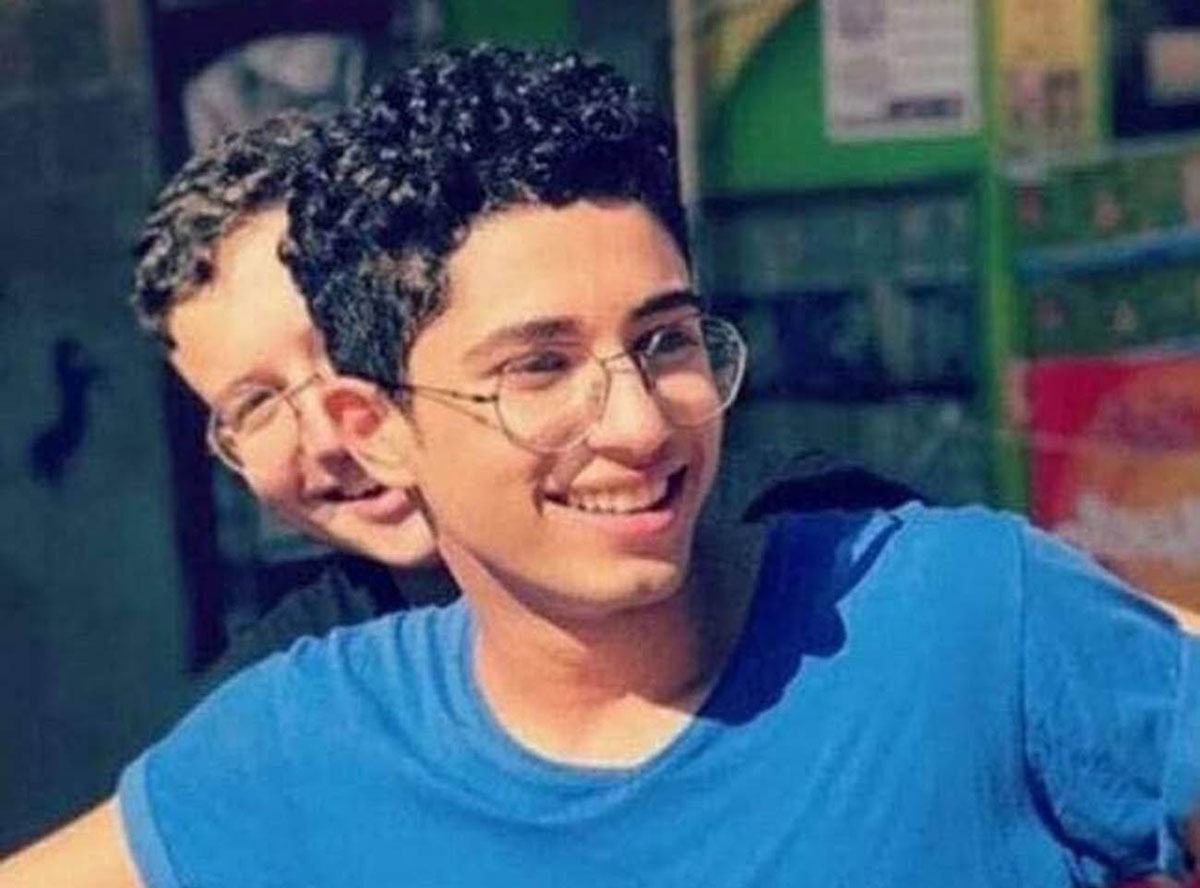 الشارع المصري يطالب بالقصاص من قاتل "شهيد الشهامة"