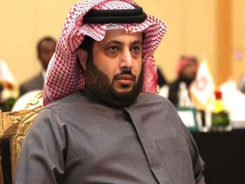 آل الشيخ : جاهز لعلاج  لاعب الأهلي المصري في أي مكان بالعالم