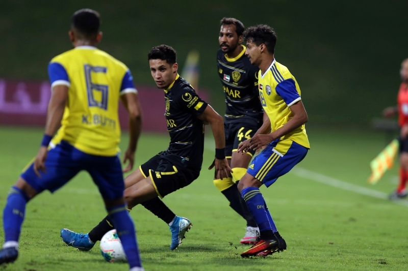 «ڤار» ينقذ «قضاة الملاعب»