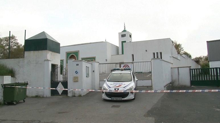 مهاجم المسجد في فرنسا  «يعاني اضطرابات»