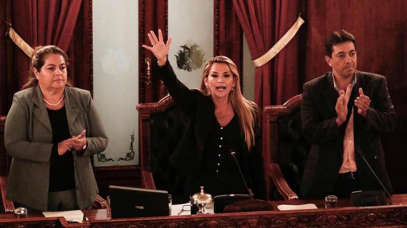رئيسة بوليفيا المؤقتة تشكل حكومة جديدة