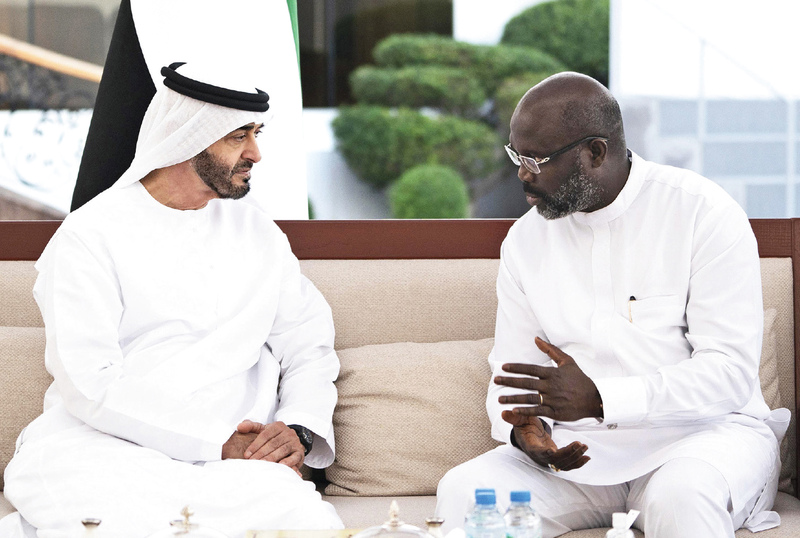 محمد بن زايد يبحث العلاقات مع رئيسي ليبيريا وغواتيمالا