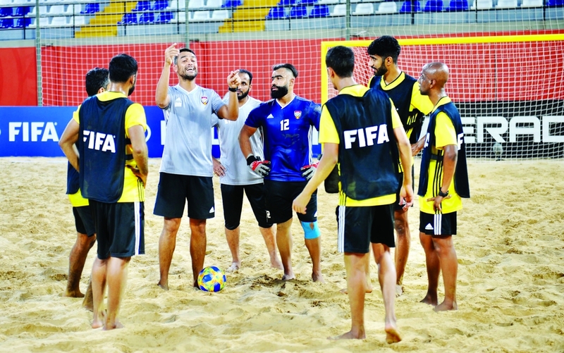"المازمي يتحدث إلى لاعبي المنتخب | البيان"