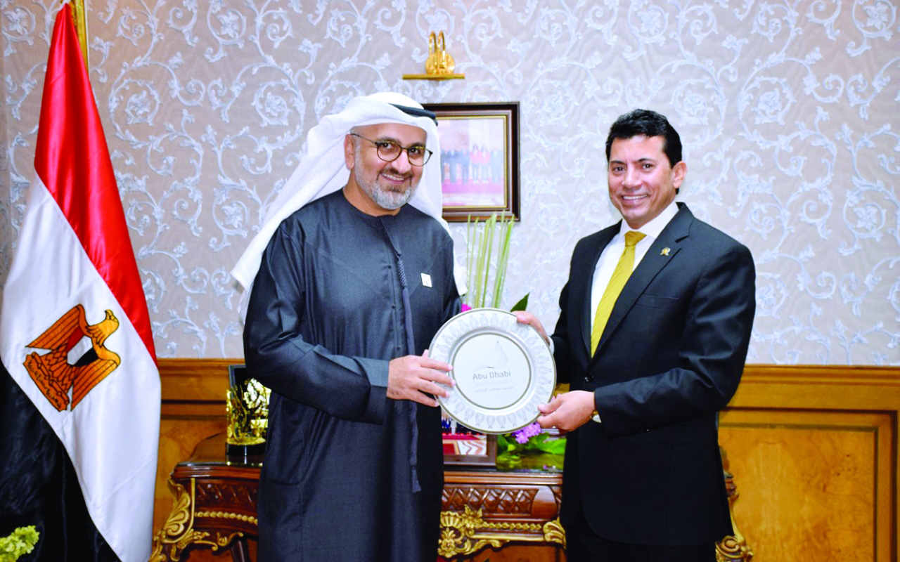 "أشرف صبحي مستقبلاً عارف العواني | البيان"