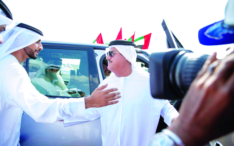 "سلطان بن حمدان آل نهيان خلال حضوره المنافسات | البيان"