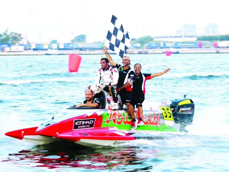 "زورق أبوظبي35 يحتفل باللقب العالمي قبل جولة الختام | من المصدر"