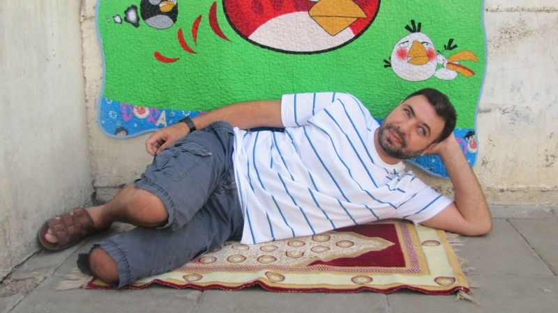 محمد براش.. كفيف ومبتور الساق ويصارع المؤبدات