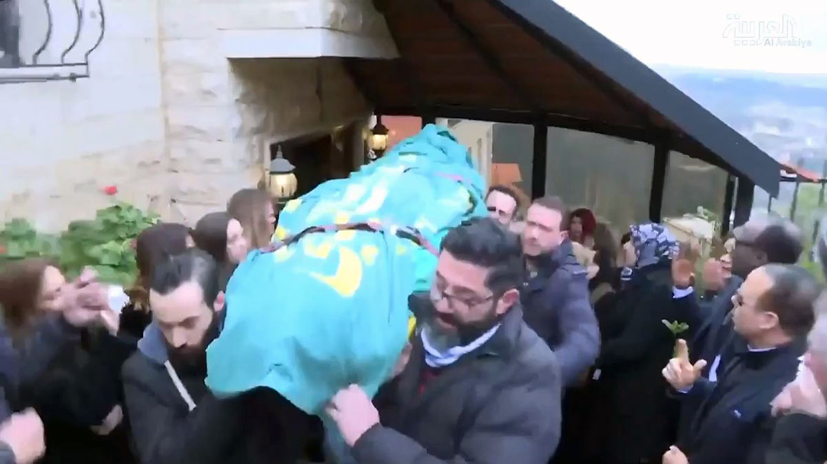 فيديو: مراسم دفن وتشييع نجوى قاسم في قريتها بلبنان