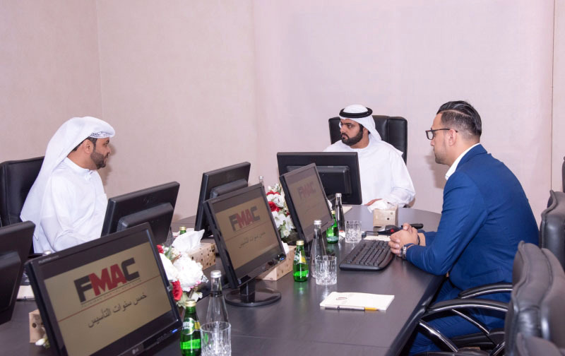 "ولي عهد الفجيرة خلال استقباله إدارة النادي | وام"