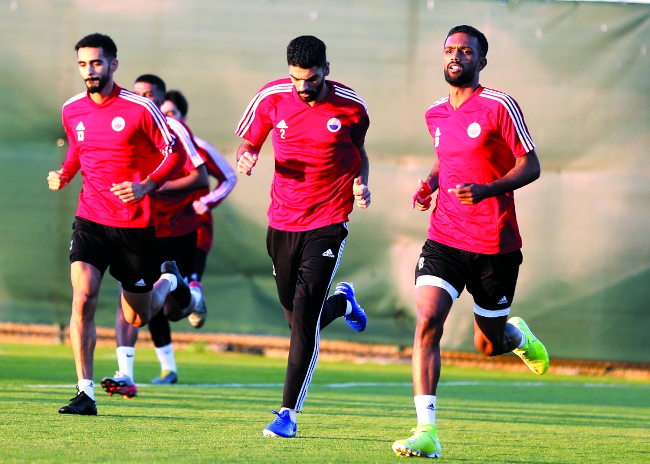 "من تدريبات فريق الشارقة | البيان"