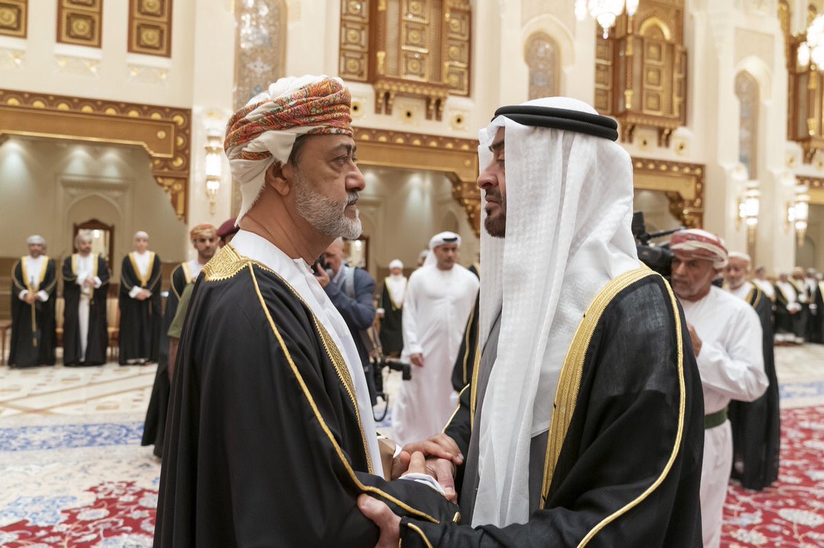 محمد بن زايد يعزي سلطان عمان بوفاة قابوس بن سعيد