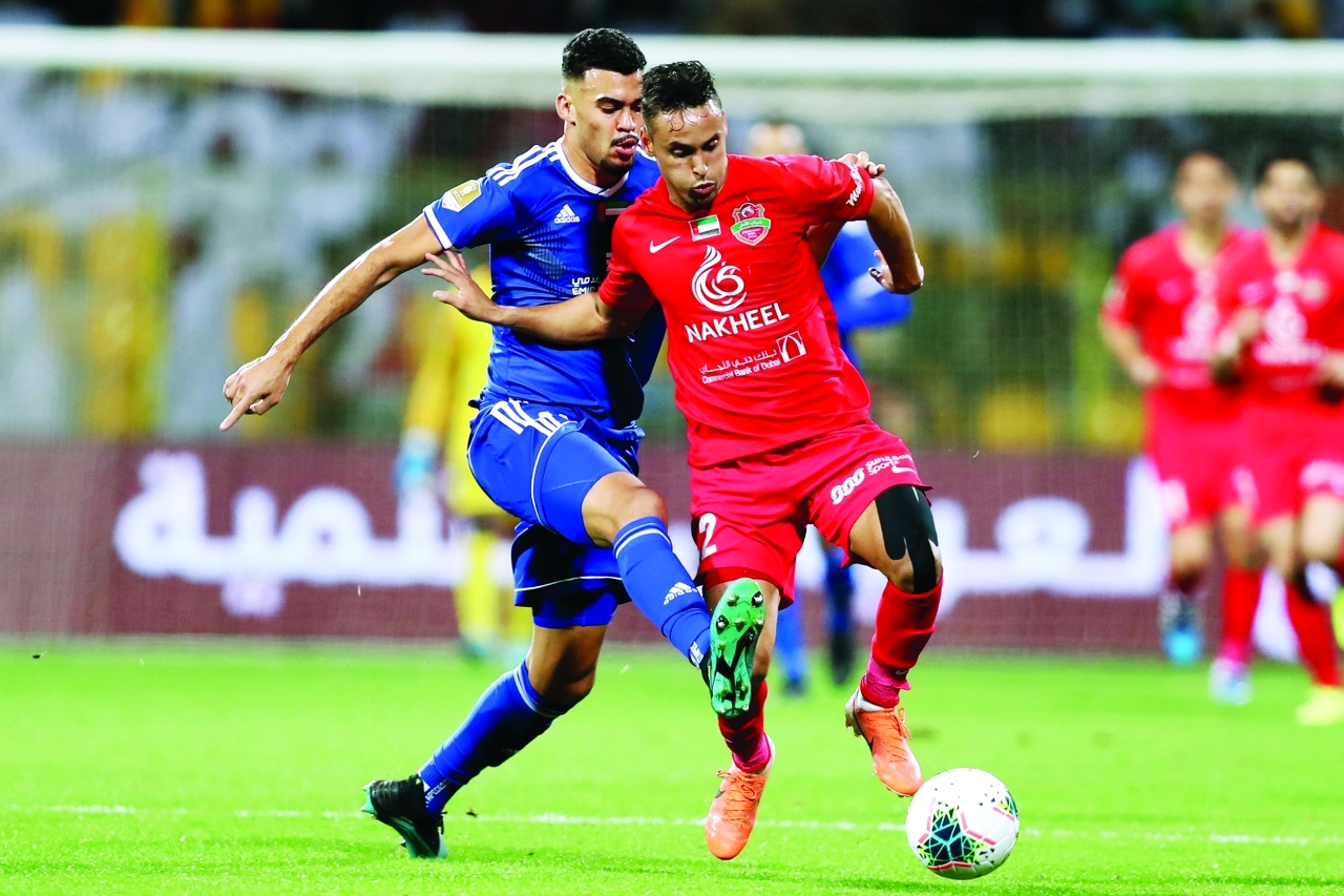 "خلال مباراة النصر وشباب الأهلي في النهائي | البيان"