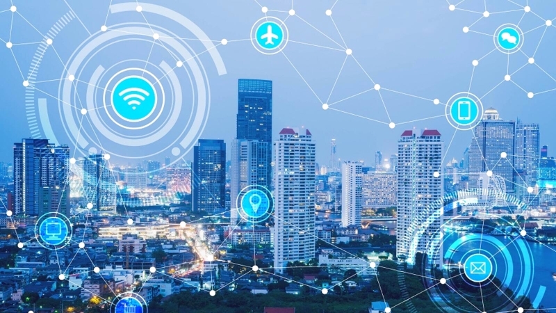 الإمارات  الأولى عالمياً  في 6 قطاعات رقمية