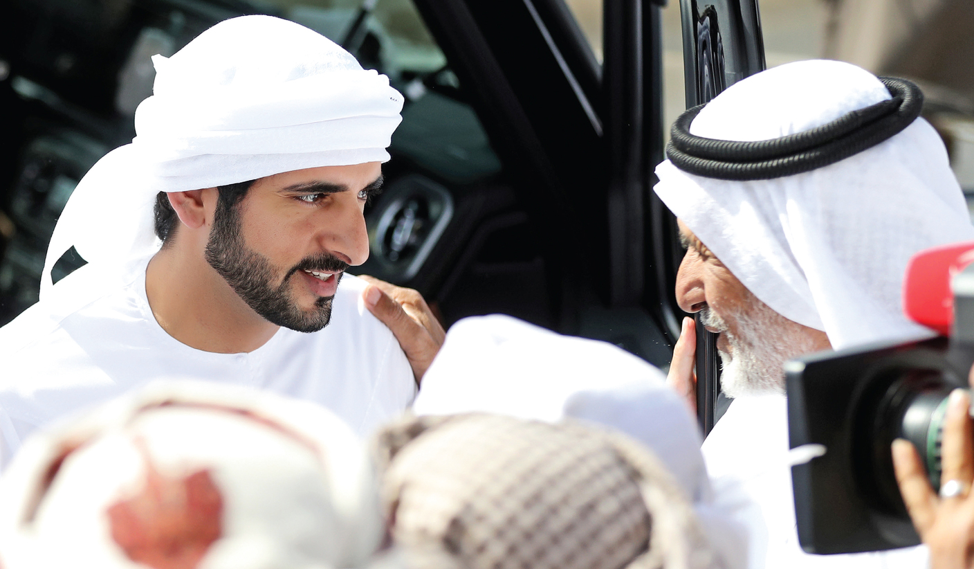 "حمدان بن محمد لدى وصوله إلى المهرجان | تصوير: سالم خميس"