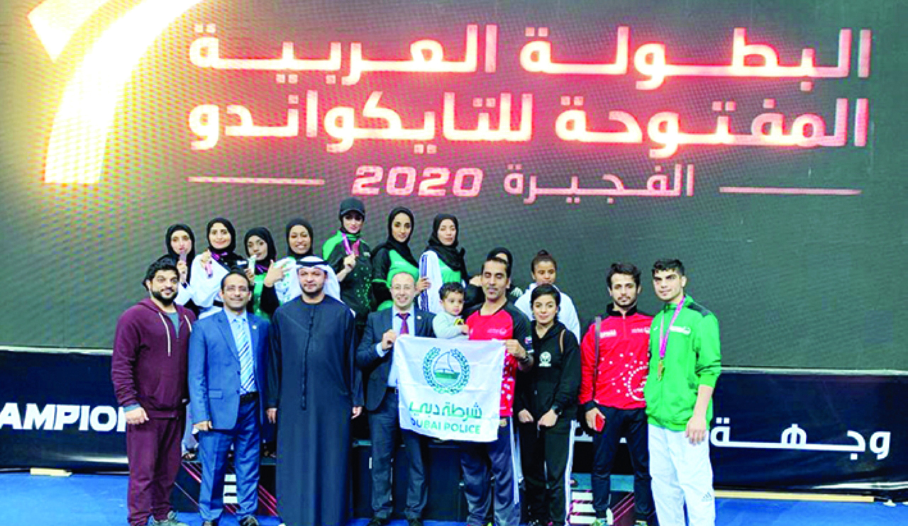 "فريق شرطة دبي"