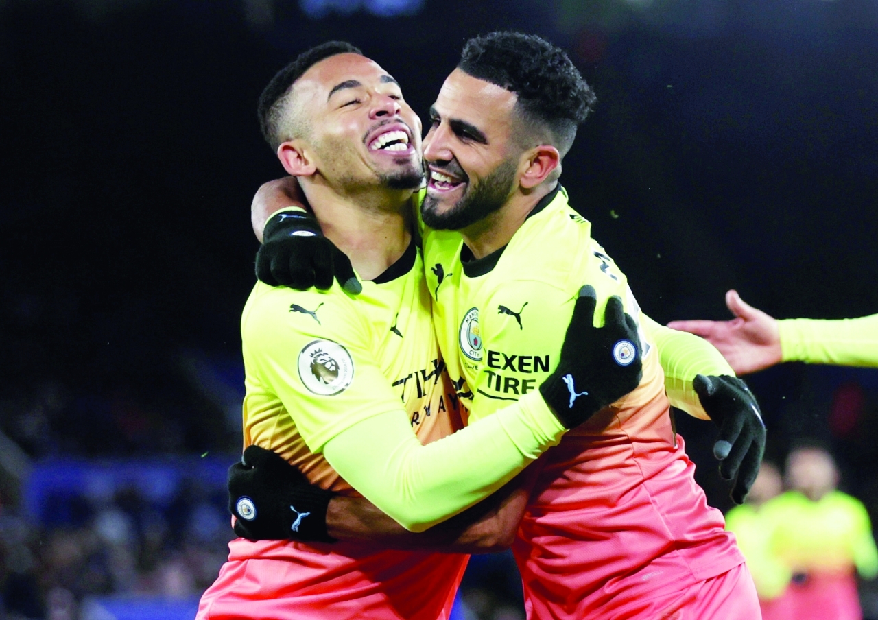 "غابريال يشكر محرز على تمريرة الهدف | رويترز"