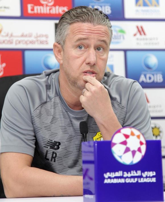 ريجيكامب: لم أرم قنينة ماء باتجاه الحكم