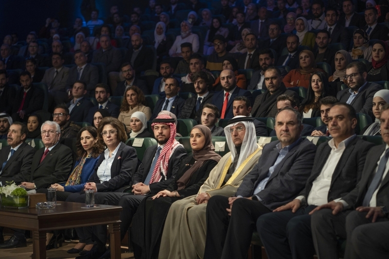 تكريم الفائزين بجائزة أفضل تطبيق خدمات حكومية بالأردن