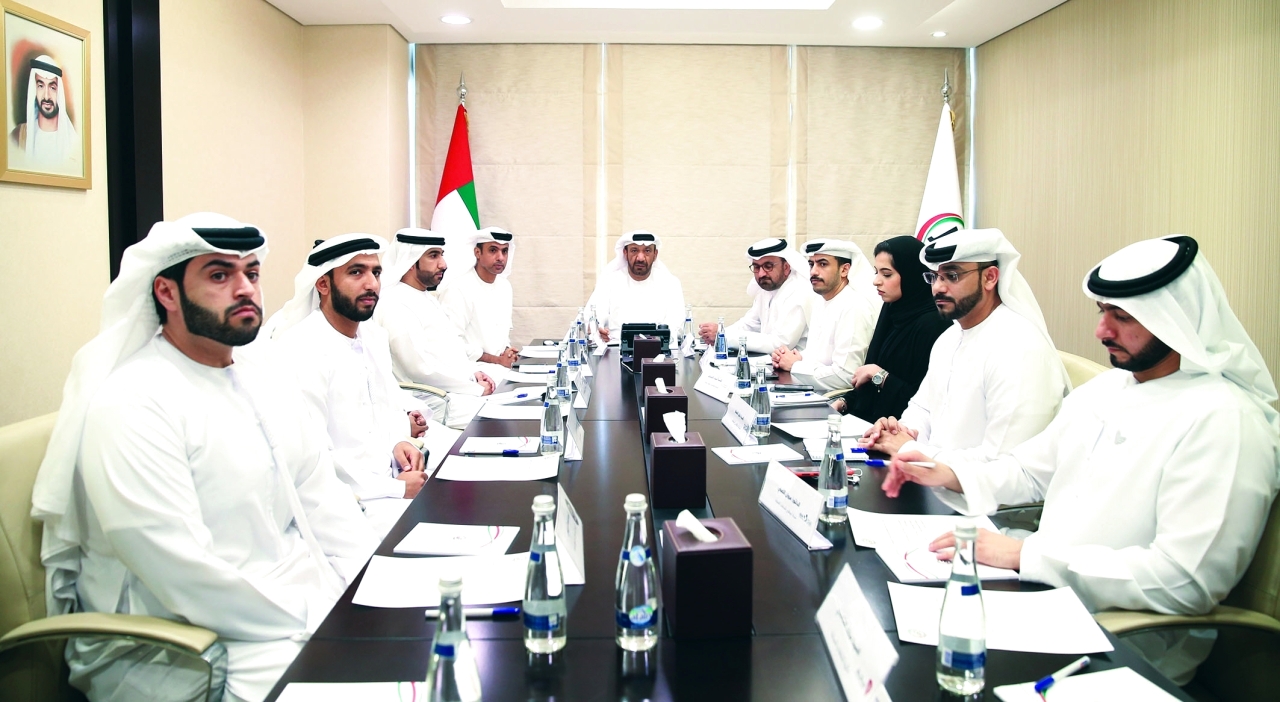 "اللجنة العليا للبطولة خلال الاجتماع الموسع | تصوير: سيف الكعبي"