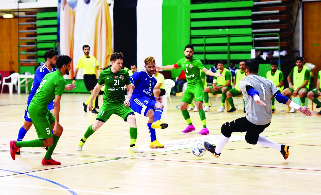 "مباراة شباب الأهلي والنصر شهدت ندية وإثارة | البيان"