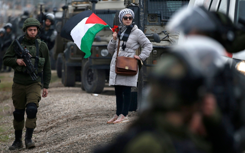 في يوم المرأة العالمي.. عشرات الأسيرات الفلسطينيات في سجون الاحتلال