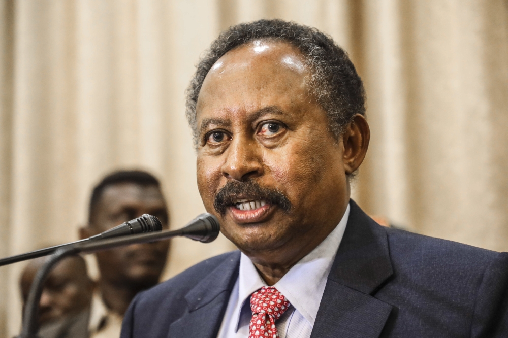 بعد محاولة اغتياله.. حمدوك يطمئن السودانيين «مسيرة التغيير لن تتوقف»
