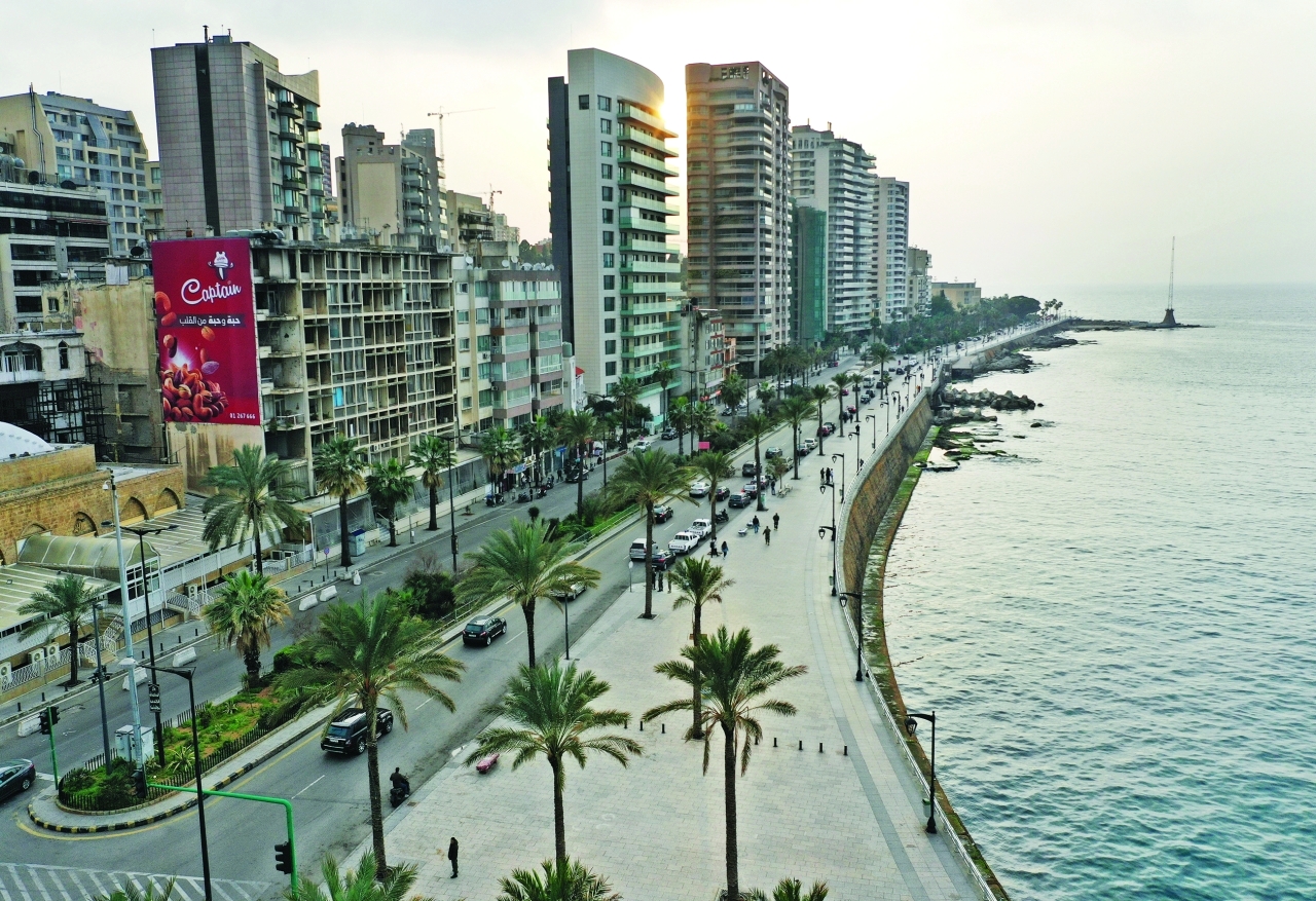 لبنان يبحث عن حبل نجاة من تعثر سداد الديون