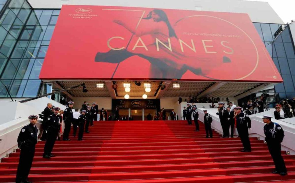 كان والبندقية السينمائيين يرفضان إقامة مهرجانيهما عبر الإنترنت